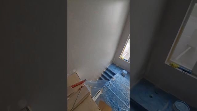 Чем лучше отделать стены в зоне лестницы!? смотреть онлайн