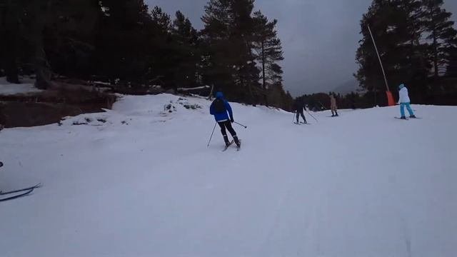 Горнолыжный курорт. Отдыхаем в горах! Южный склон! Красивое видео в горах!