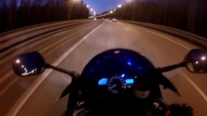 Девушки не побоялись прокатиться на спортбайках// Опасный прохват ночью!