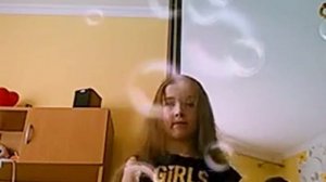 Как я танцую танец время и стекло!!