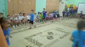 "Утренняя гимнастика". Старшая группа "Капельки"