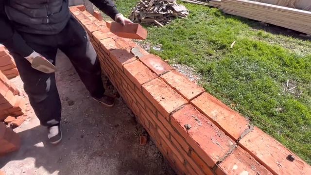 Кирпичная кладка школа Master Kladki-95 работа ученика