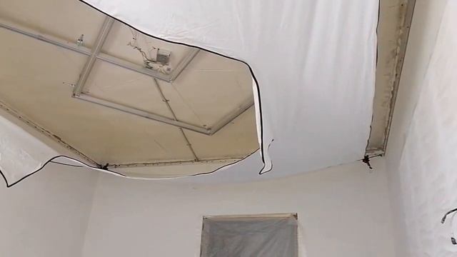 Пересекающиеся ромбы-световые линии. смотреть онлайн