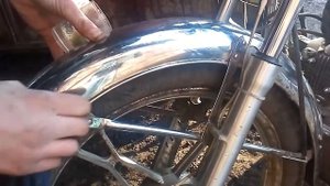 Чистка ржавчины с крила #мопеда в домашних условиях