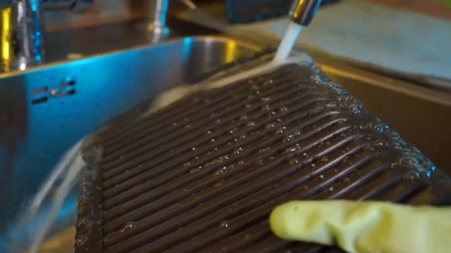 Чистящее средство от жира, копоти и нагара «АпиДом» смотреть онлайн