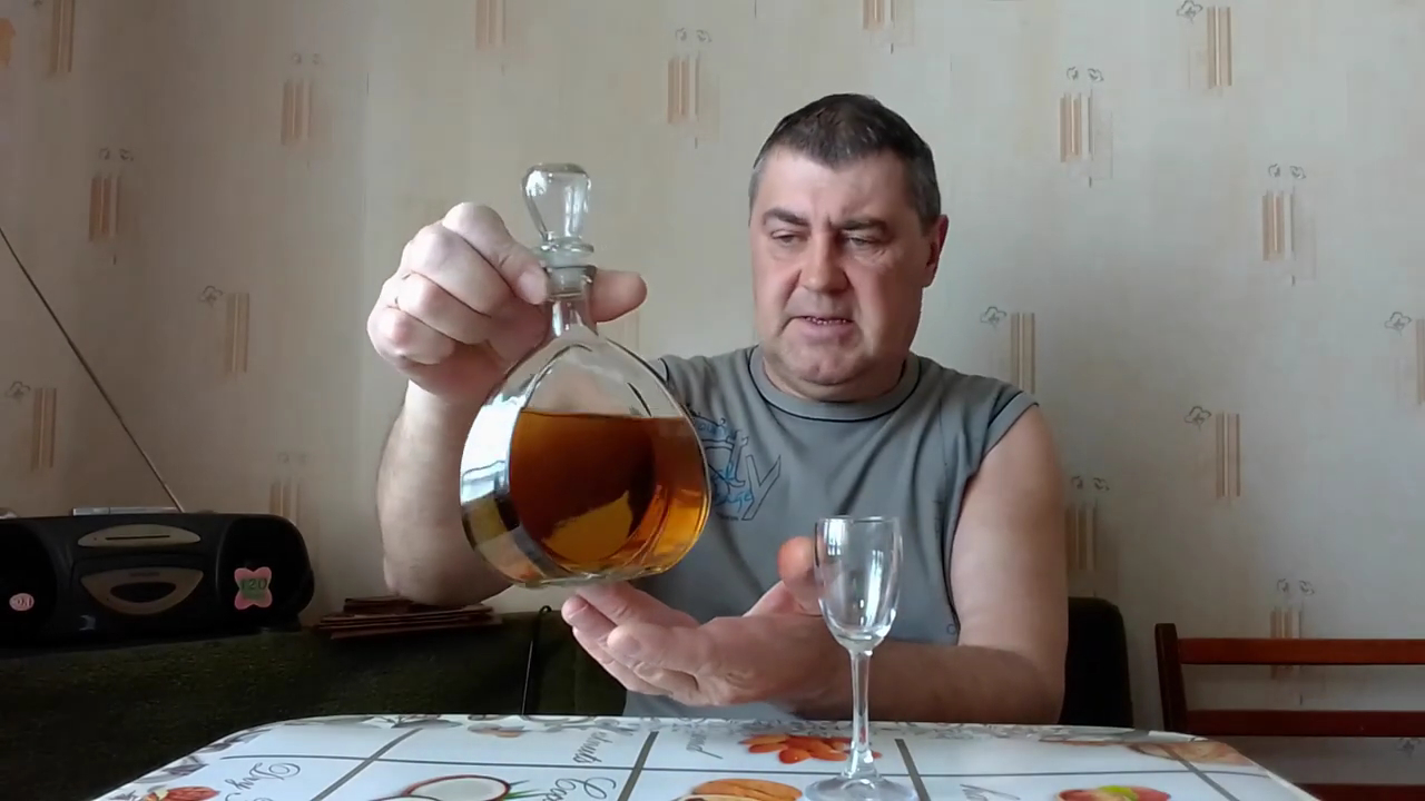 Бомбический рецепт алтайской кедровой настойки.