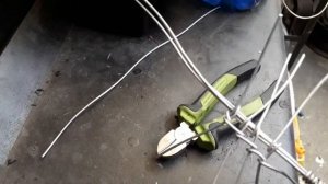 Как сделать сувенир Скорпион из проволоки