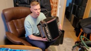 Уникальная Кировская гармонь мастера Н. Н. Пяткина.#екатеринбург #россия #гармонь #гармония #2024