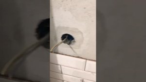 Укладываем кафельную плитку "кабанчик"