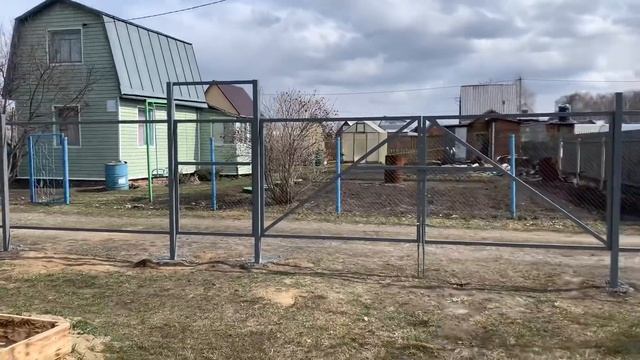 #3 КУПИЛА ЗАБРОШЕННУЮ ДАЧУ/УСТАНОВКА НОВОГО ЗАБОРА НА ДАЧЕ/КАК ВЫГЛЯДИТ НОВЫЙ ЗАБОР/РАСЧИСТКА ТЕР-И смотреть онлайн