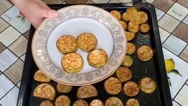 Кабачки в духовке, вкусно, быстро и полезно #кабачки #рецепты #едимдома #готовимдома #готовимдома