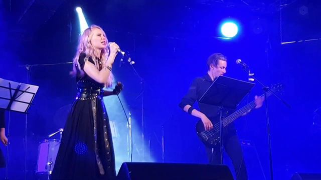 Дарья Январина - Bring me to life ( бэк-вокал Виолетта Сиропова, Алексей Верченов)
