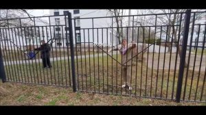 КАК ПРАВИЛЬНО ПЕРЕЛЕЗТЬ ЧЕРЕЗ ЗАБОР?