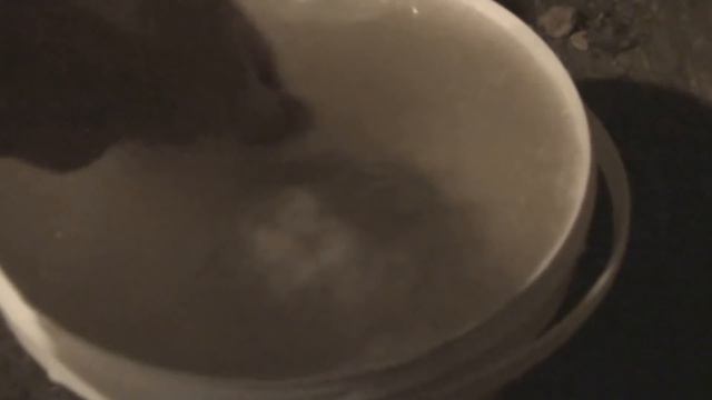 ОГУРЦЫ БОЧКОВЫЕ СОЛЕНЫЕ ХРУСТЯЩИЕ НА ЗИМУ. СОХРАНЯТСЯ КРУГЛЫЙ ГОД. СЕКРЕТ.  ВКУСНОТИЩЕ 2018. смотреть онлайн