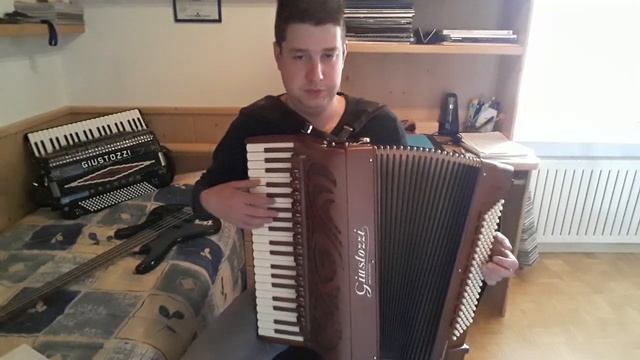 Sotto i cieli di Parigi смотреть онлайн