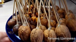 Букет своими руками из орехов. Своими руками.