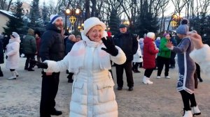 ЗА ТВОЮ КРАСИВУЮ УЛЫБКУ! ТАНЦЫ В ПАРКЕ ГОРЬКОГО ХАРЬКОВ СЧАСТЛИВЫЕ ДНИ