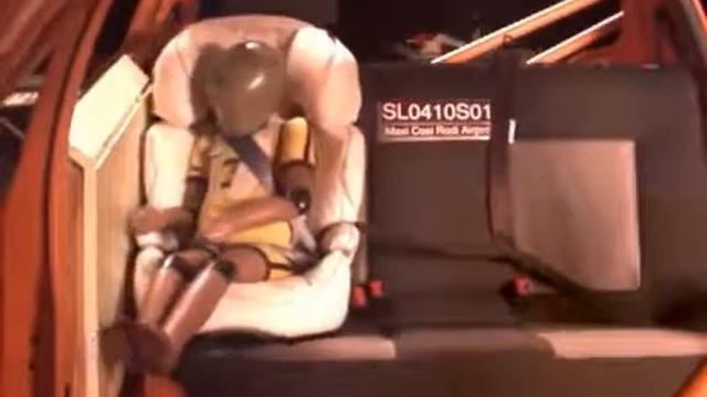 Краш-тест Maxi Cosi Rodi XP Airprotect, боковой удар смотреть онлайн