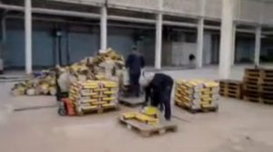 машинная заливка пола штукатурной станцией M-tec Duo-Mix