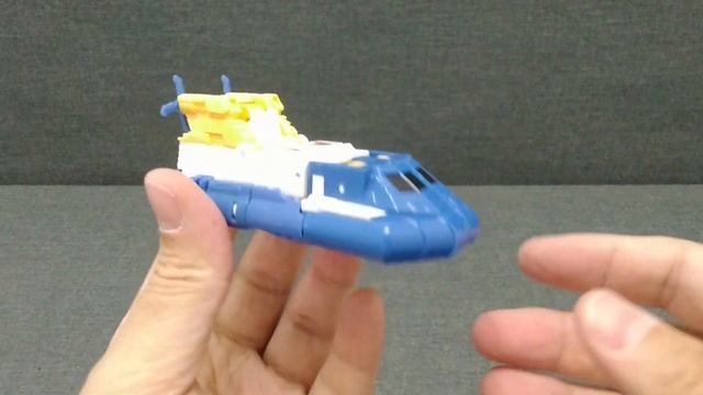 Обзор трансформера Seaspray - Legends Class - Titans Return. Музей Р-ТФ.
