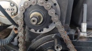 Снегоход DINGO 125 замена ведомой звёздочки.