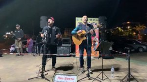 Хали гали паратрупер. Два брата выступление в именетинской бухте. Сочи,Адлер