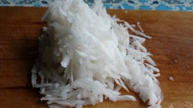 Окрошка с дайконом