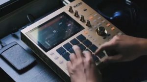 live looping Akai MPC One gold edition | Finger drumming