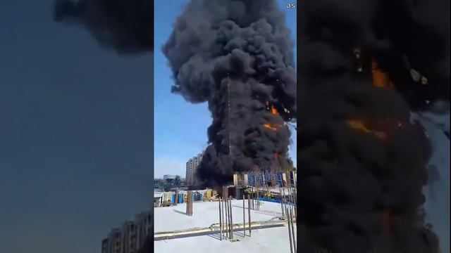 В Твери недостроенная многоэтажка превратилась в столб огня