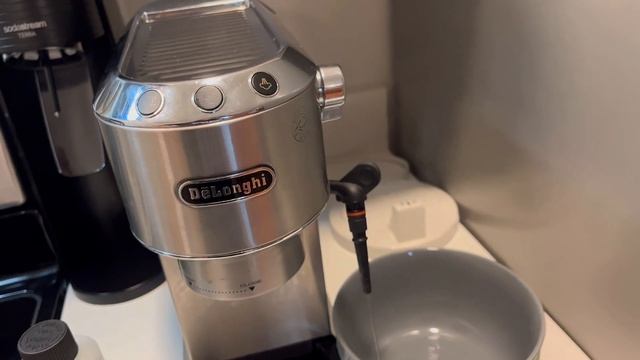 Як почистити кавоварку від накипу #delonghi coffee machine смотреть онлайн