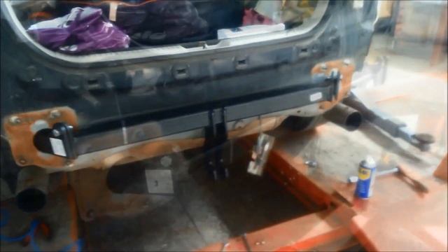 Установка фаркопа Auto Hak на Mazda CX7 смотреть онлайн