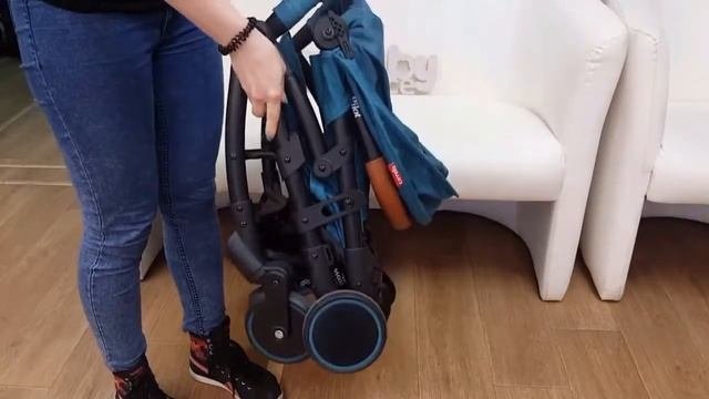 Коляска Carrello Pilot   легкая компактная коляска для путешествий