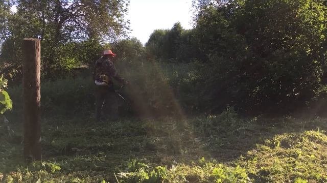 Берёмся за старое. Сад  и доделка мебели в доме прадеда