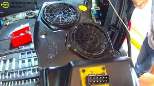 ТЫ ЧЕ? МУЗЫКОЙ ХОЧЕШЬ ПОМЕРЯТЬСЯ!!??