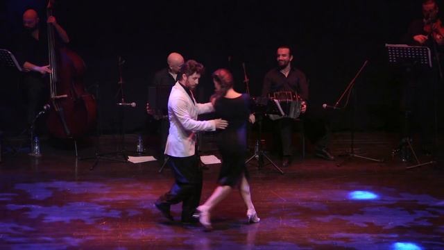 ''Loca'' Esref Tekinalp & Vanessa Gauch , La Loca Turca Orquesta смотреть онлайн