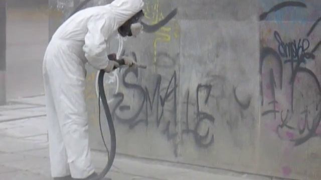 Удаление граффити фасад мрамор.MOV смотреть онлайн