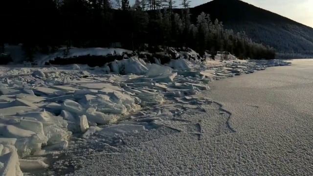 На снегоходе по первому льду | Рыбалка на Северном Байкале смотреть онлайн