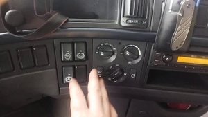 Налаштування клімат контроля для комфортної температури у салоні. Volvo FH 13