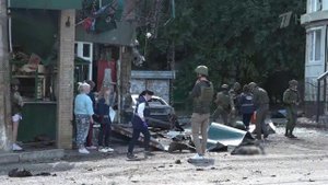 По меньшей мере 13 человек погибли в результате массированных обстрелов Донецка