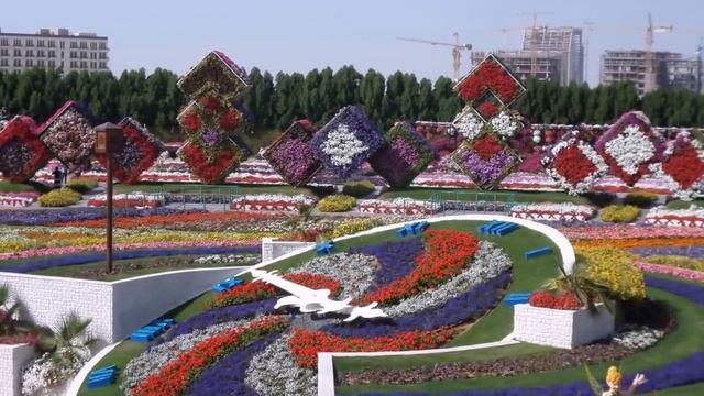 УДИВИТЕЛЬНЫЙ ПАРК ЦВЕТОВ В ДУБАЕ