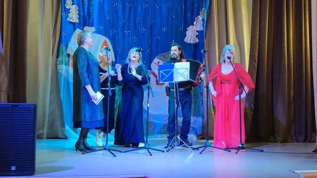 Новогодний капустник.Частушки веселушки. смотреть онлайн