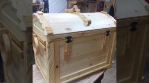 Сундуки из дерева. Мои работы.