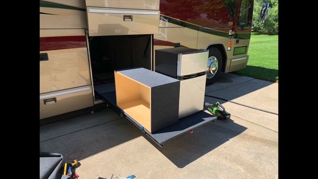 RV Camper Repairs and Upgrades смотреть онлайн