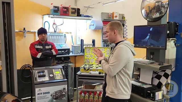 (PitStop сервис) Аппаратная замена масла при помощи интеллектуальной установки ATF-5000 GrunBaum смотреть онлайн