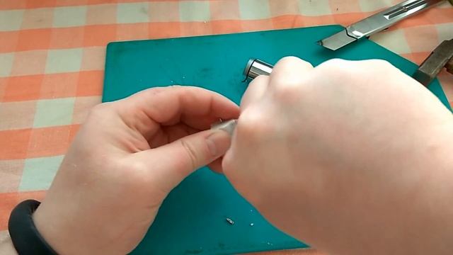 Что внутри светодиодной насадки на кран смотреть онлайн