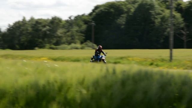 Présentation de la GSX-S 750 смотреть онлайн