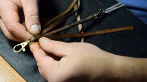 Ручка ремешок.Плетение косичка. Эксклюзивные изделия из кожи.