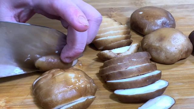 香菇這樣炒才好吃，鮮香滑嫩又入味，大廚分享正確步驟，太下飯了【阿光廚房】#香菇 #香菇做法 смотреть онлайн