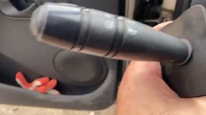 Замена подрулевого переключателя, воздушного фильтра,свечей и пылесосинг салона Лада Ларгус