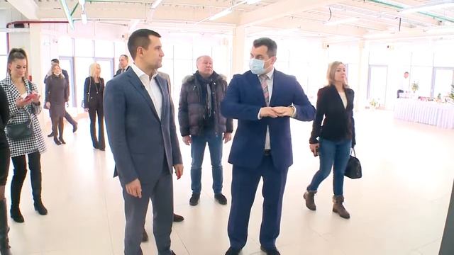 НОВЫЙ АВТОСАЛОН ОТКРЫЛСЯ В РЕУТОВЕ 30.12.21 смотреть онлайн